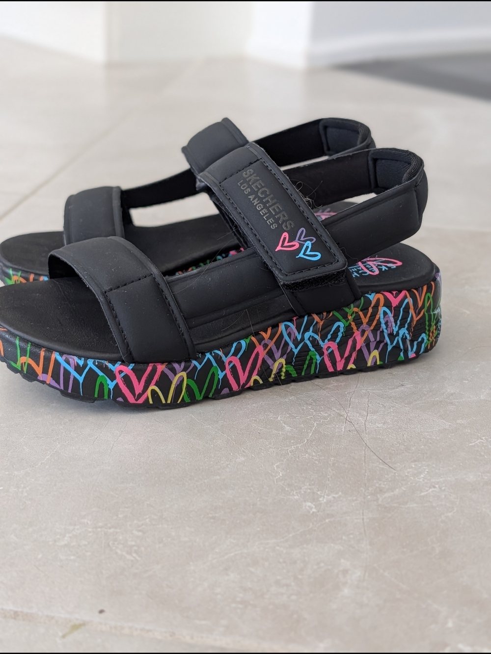 2/$45 Skechers x JGoldcrown Heart Print Sandals – Kids Size 3